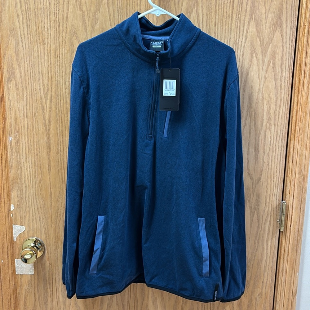 NWT - Motion men’s polar extreme fleece 1/4 zip. Navy. Size large